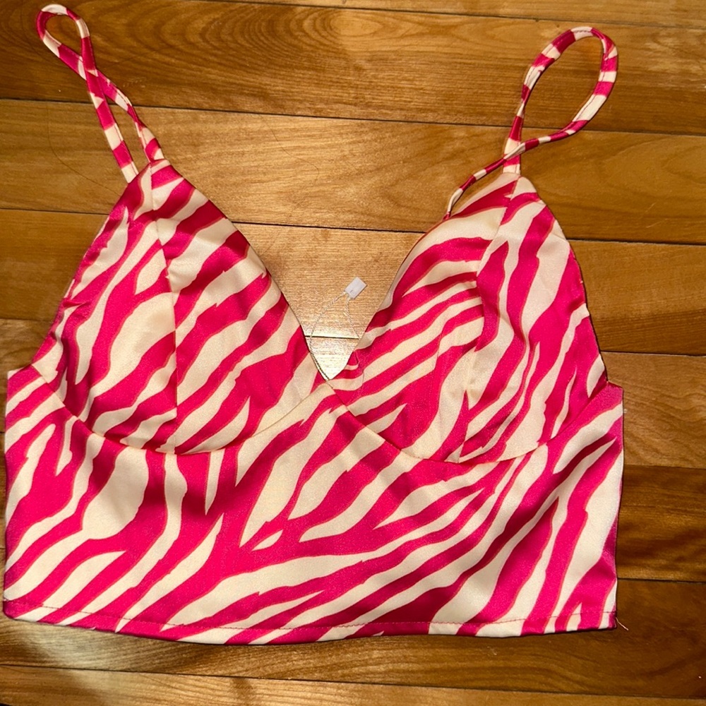 White and hot pink sleeveless top